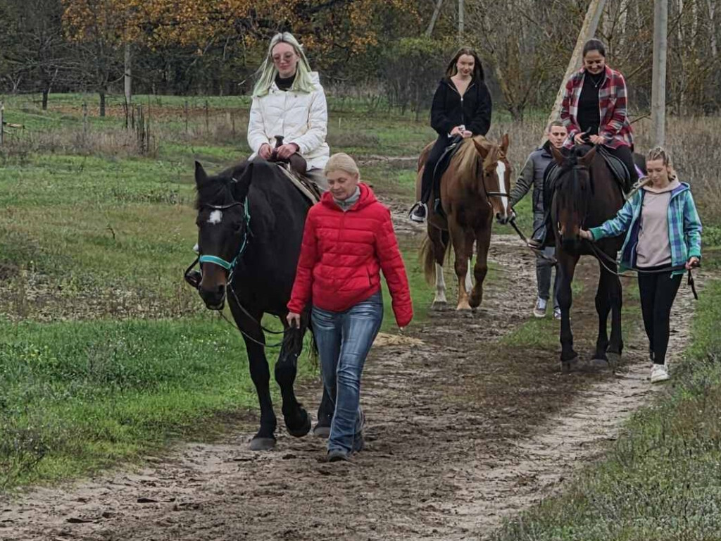 Майстер-клас з адаптивної верхової їзди та рекреаційної стрільби з лука