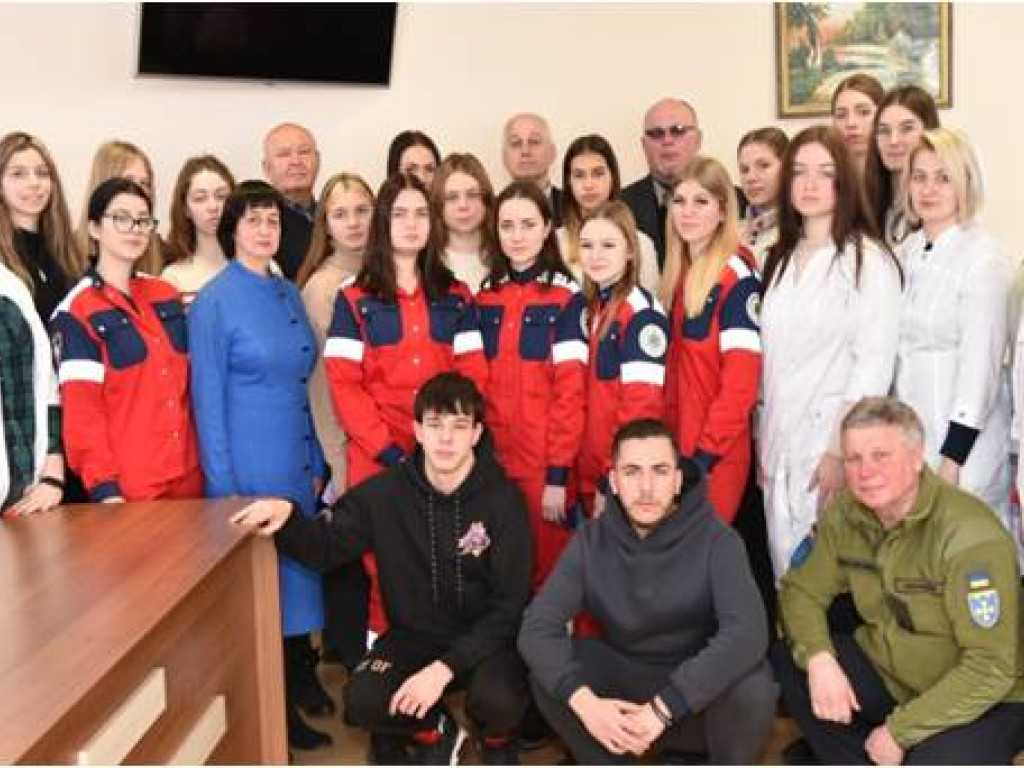 В конференц-залі станції Екстреної медичної допомоги проведено практичний семінар для здобувачів освіти ННМІ - «Крути - поразка чи перемога?»